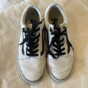 Vans Black & White Sneaker